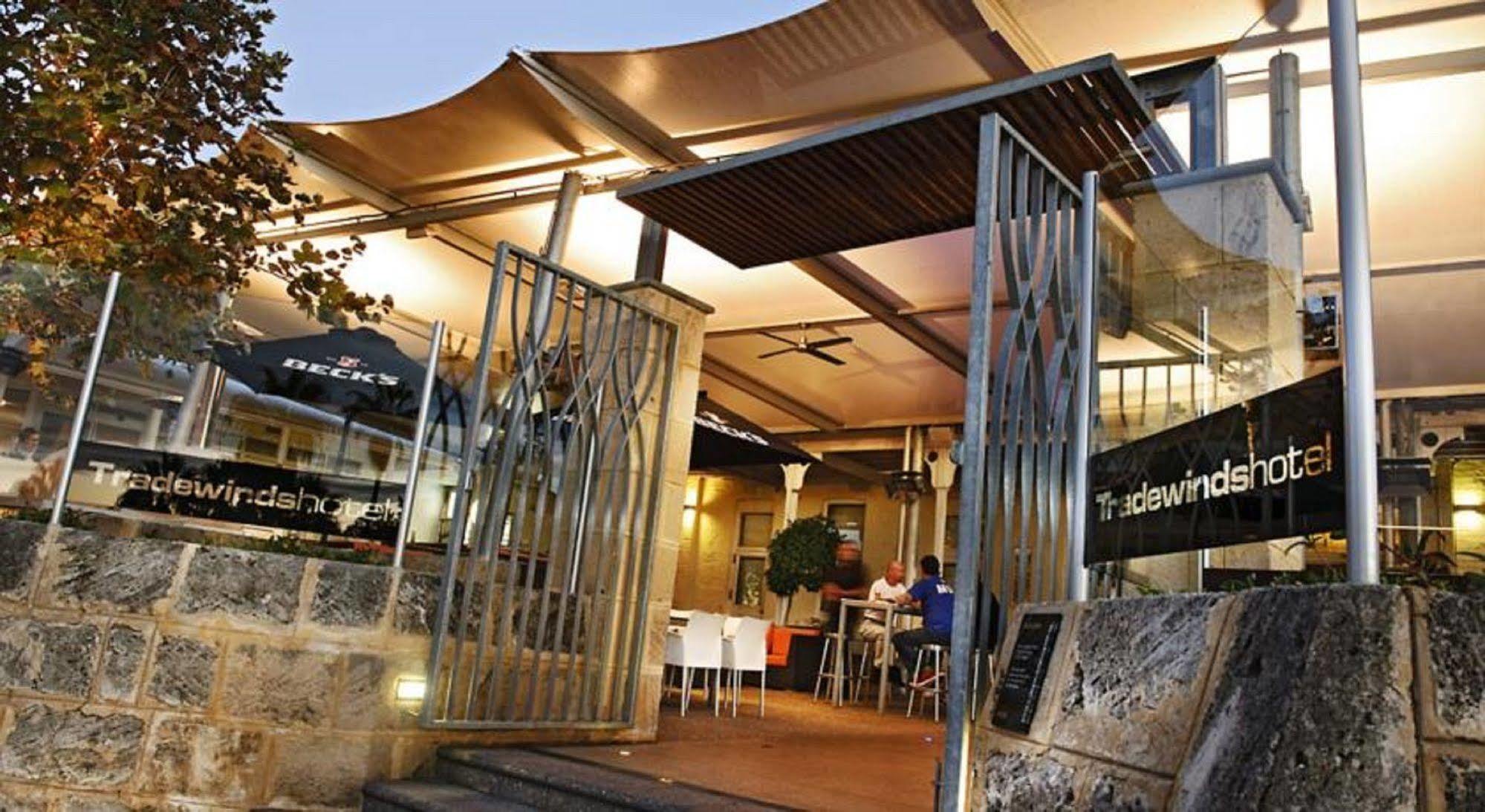 Tradewinds Hotel And Suites Fremantle Eksteriør billede